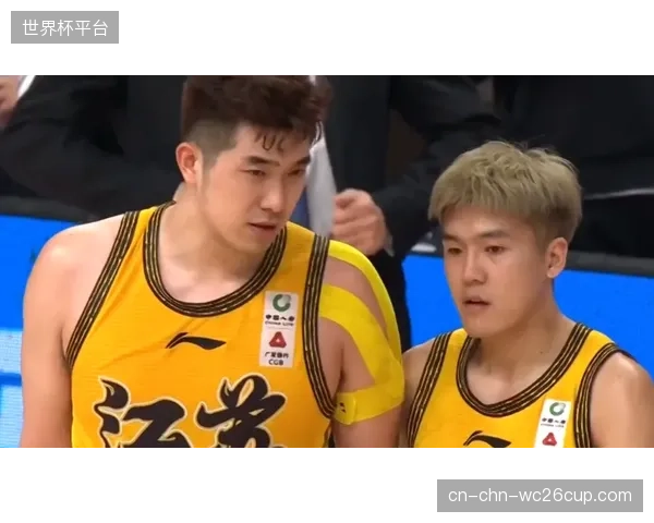 北京队外线集体失准，仅靠杰曼苦苦支撑，单核模式难以撼动上海队。